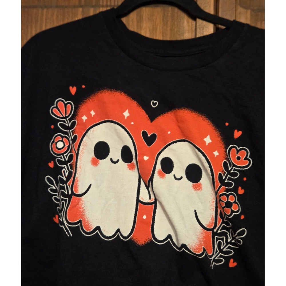 Hot Topic Ghost Graphic Teeโ Womens L Black Cropped Spooky Cute Valentine Shirt